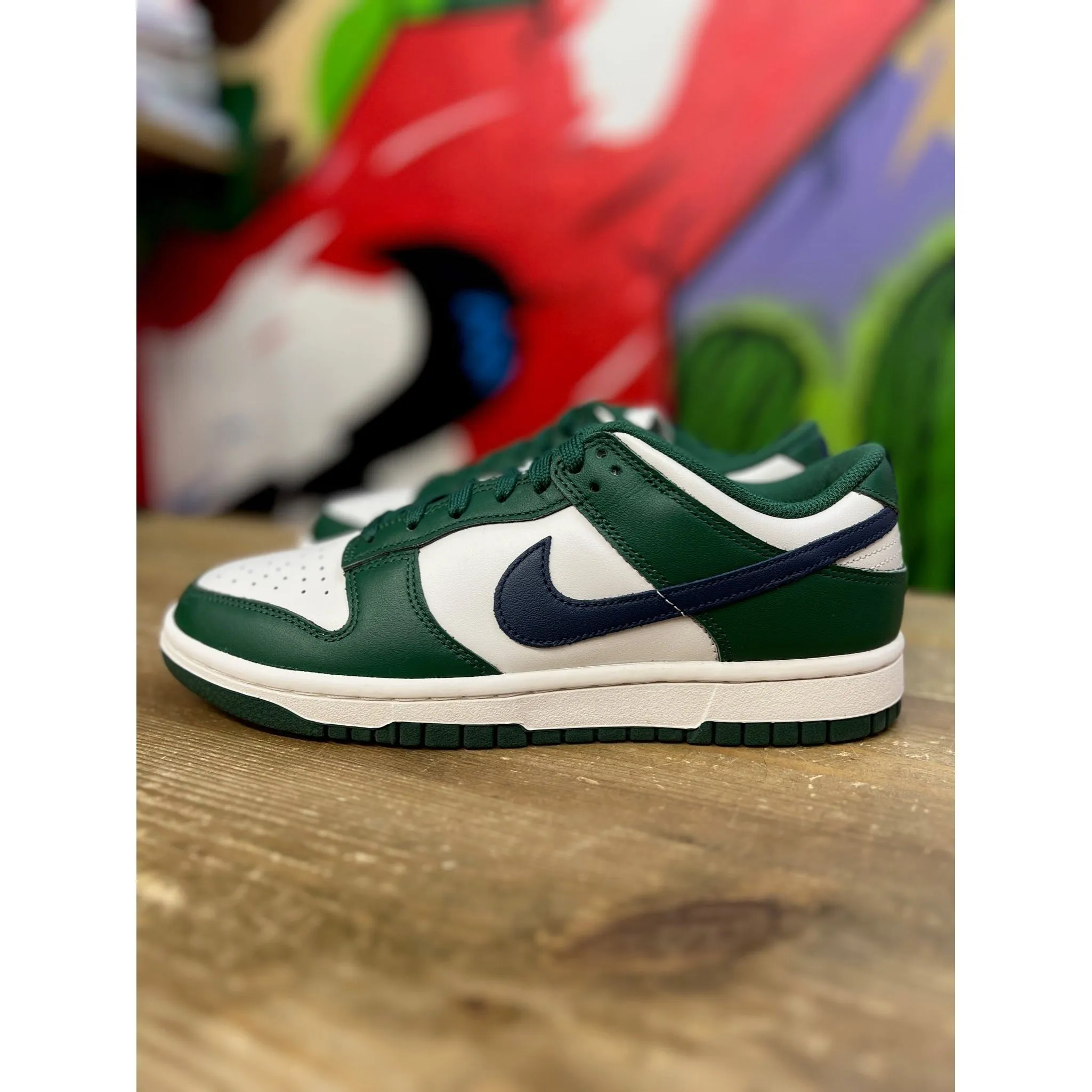 Nike Dunk Low Retro Gorge Green Midnight Navy (W) Bounce Back Tech Textured Upper