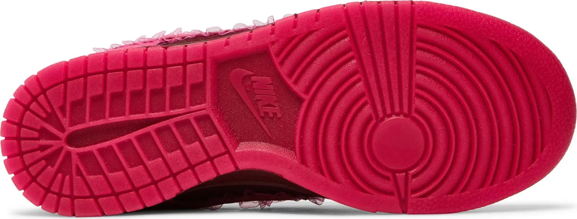 lace up closure Nike Dunk Low Valentine's Day