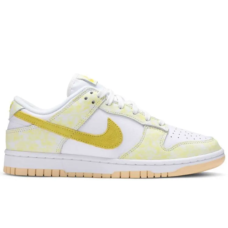 Nike Dunk Low Yellow Strike (W) Style Driven Outdoor Move