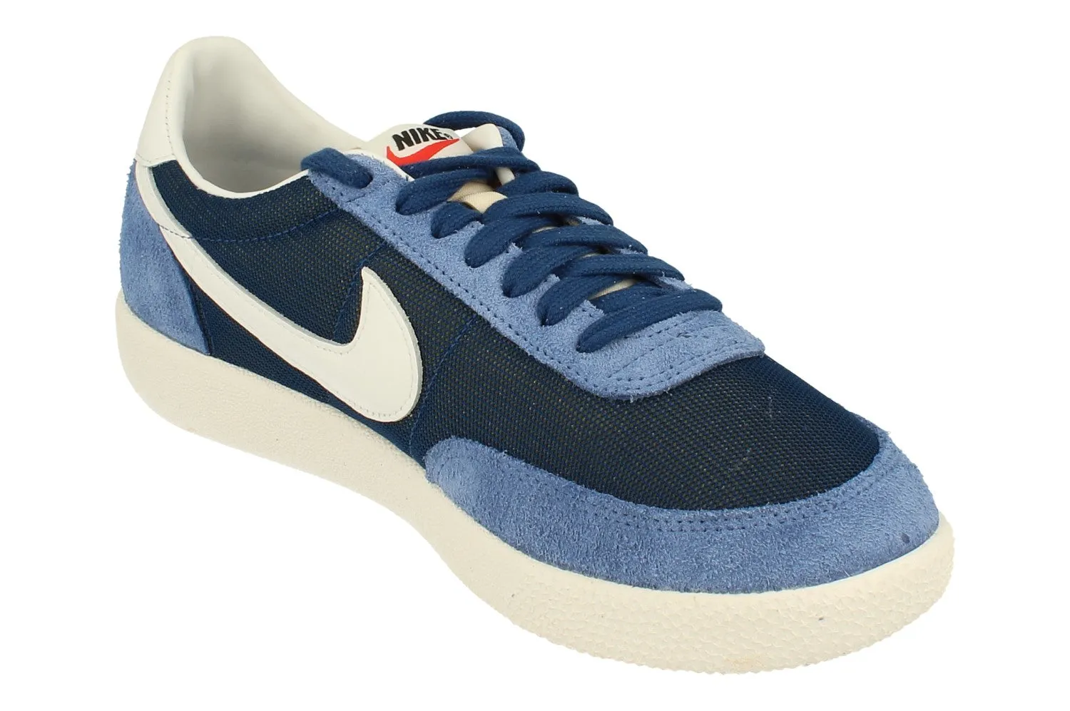 group runs Nike Killshot SP Mens Trainers DC1982 400