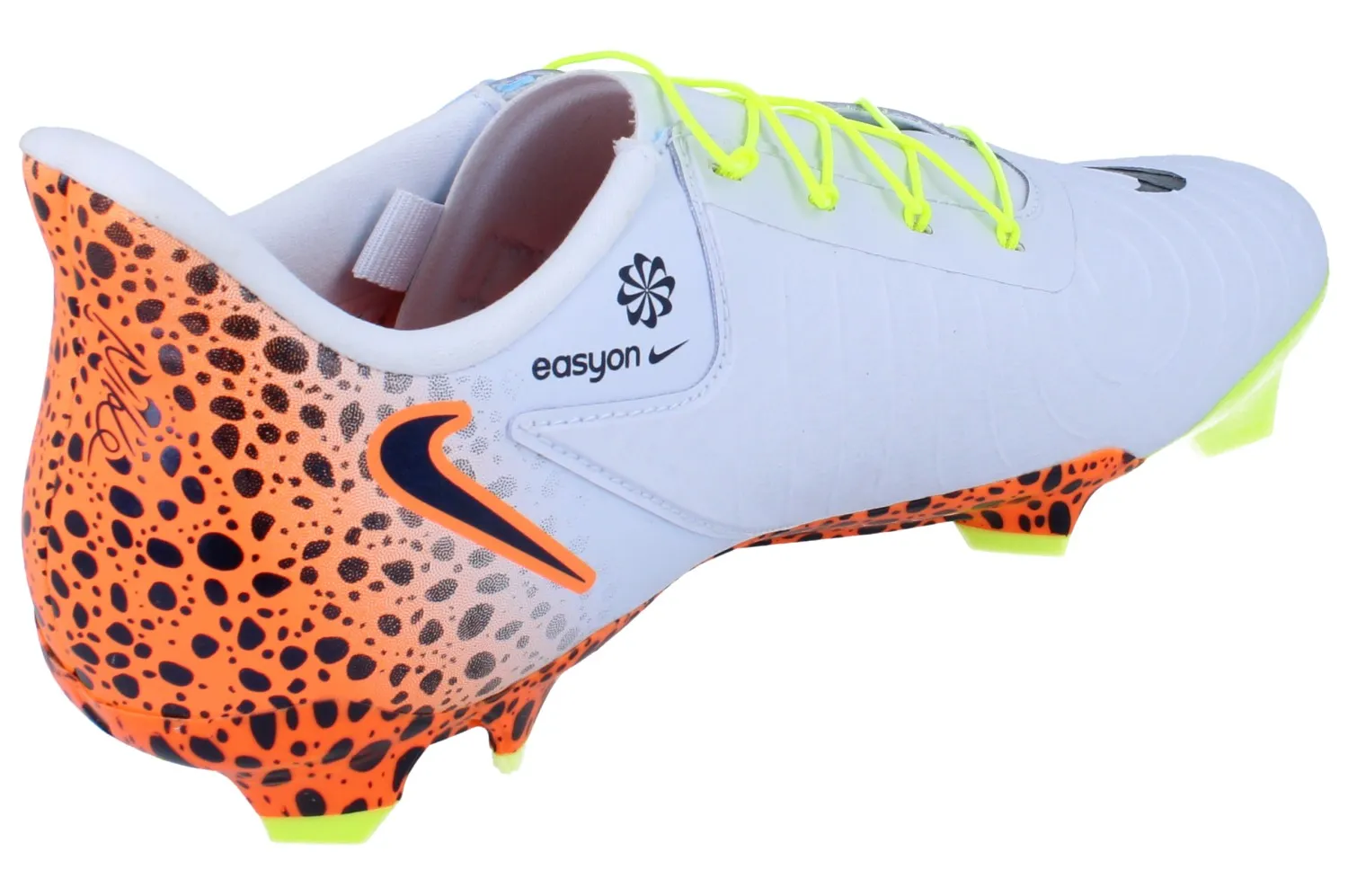 Nike Phantom Gx II Academy Ease Fg/Mg Mens Football Boots Fn8199  900 Compact Feel