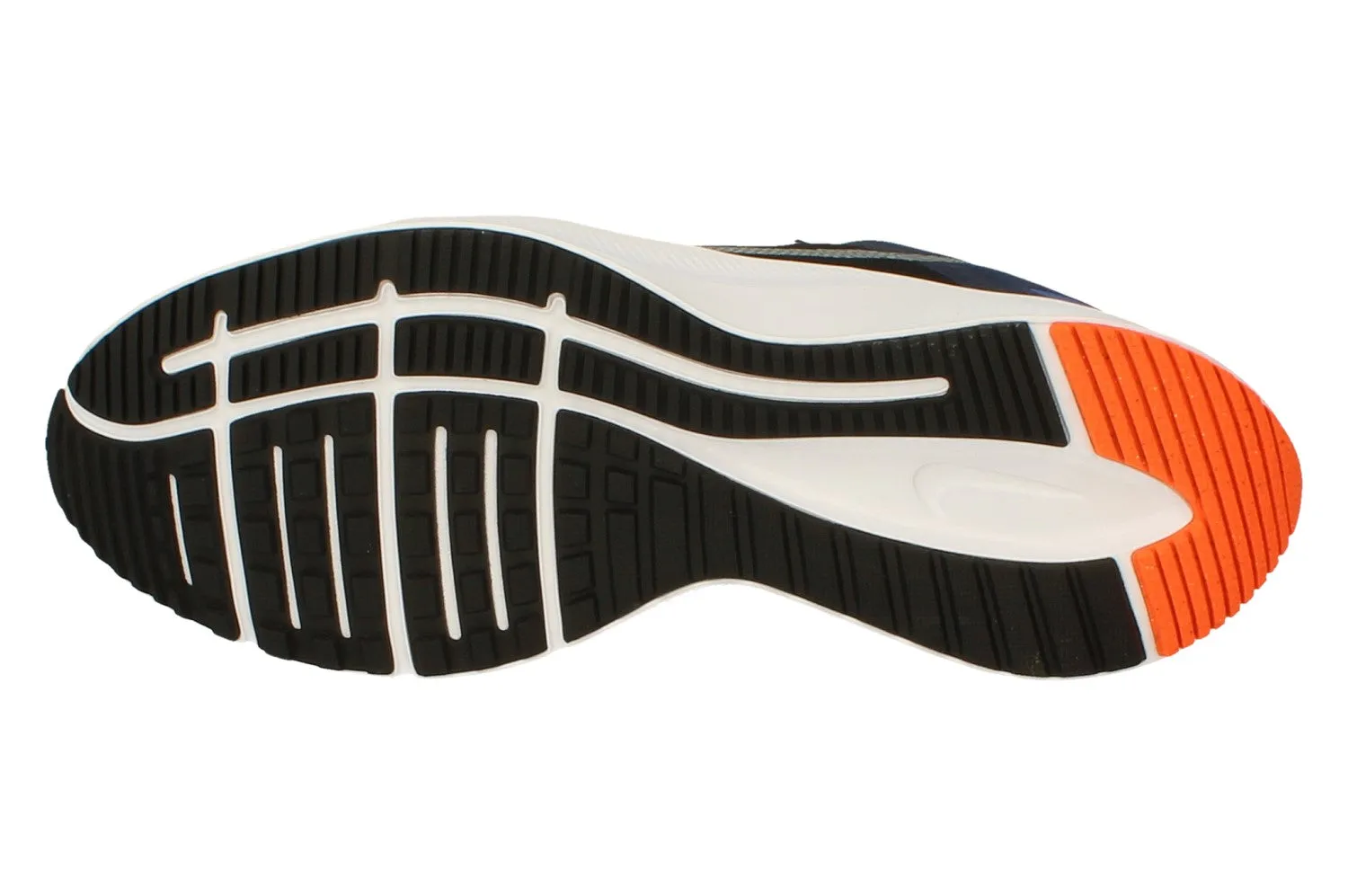 running in a composite bridge area shoes bounce - return - energy shoes Nike Quest 4 Mens DA1105 004