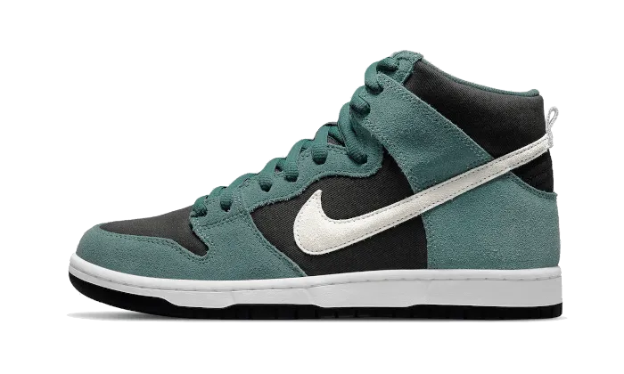 Smooth Form Abrasion Resistant Outsole Nike SB Dunk High Green Suede