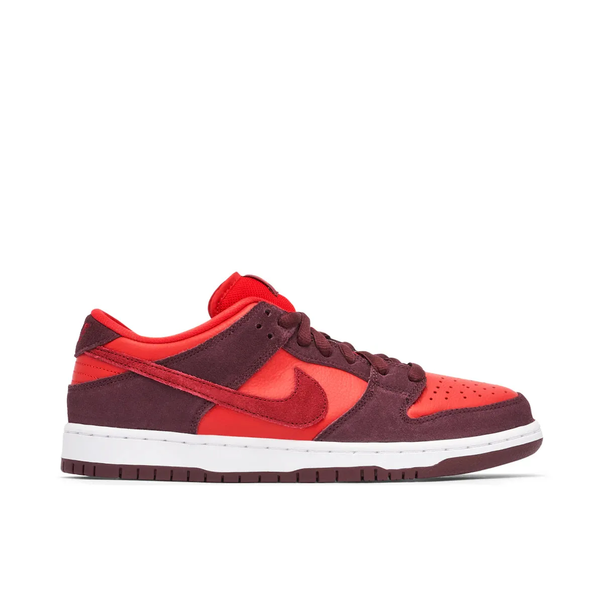 Barefoot Shoe Tech Nike SB Dunk Low Cherry