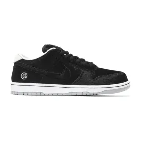 Orthopedic friendly Casual Fit Nike SB Dunk Low Medicom Toy (2020)