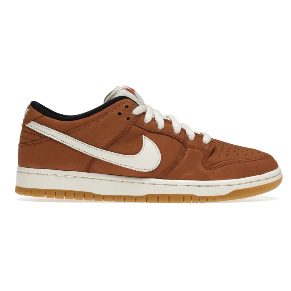 Slim flexibility Nike SB Dunk Low Pro Dark Russet