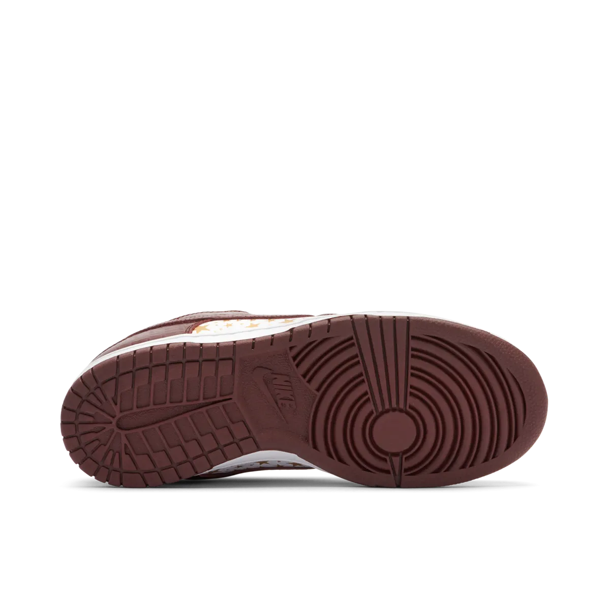 Nike SB Dunk Low Supreme Stars Barkroot Brown (2021) lace up closure Everyday Style