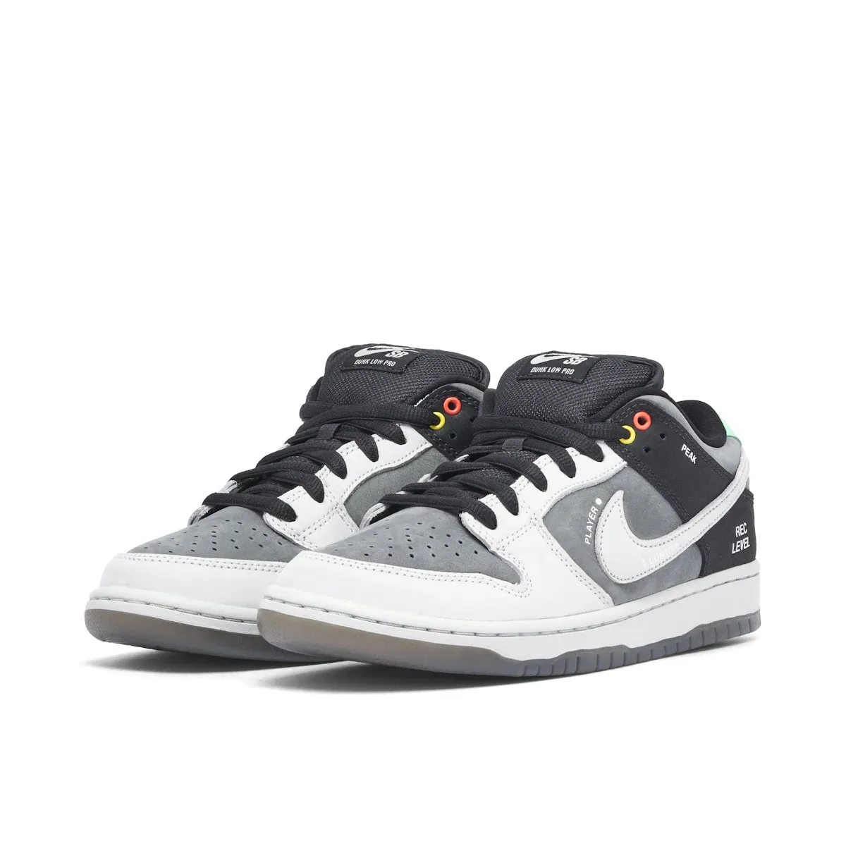 Flexible Arch Micro Perforation Nike SB Dunk Low VX1000