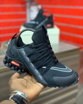 Nike Ultra Max Black/Red SyntheticLeather Dynamic Flex Grooves