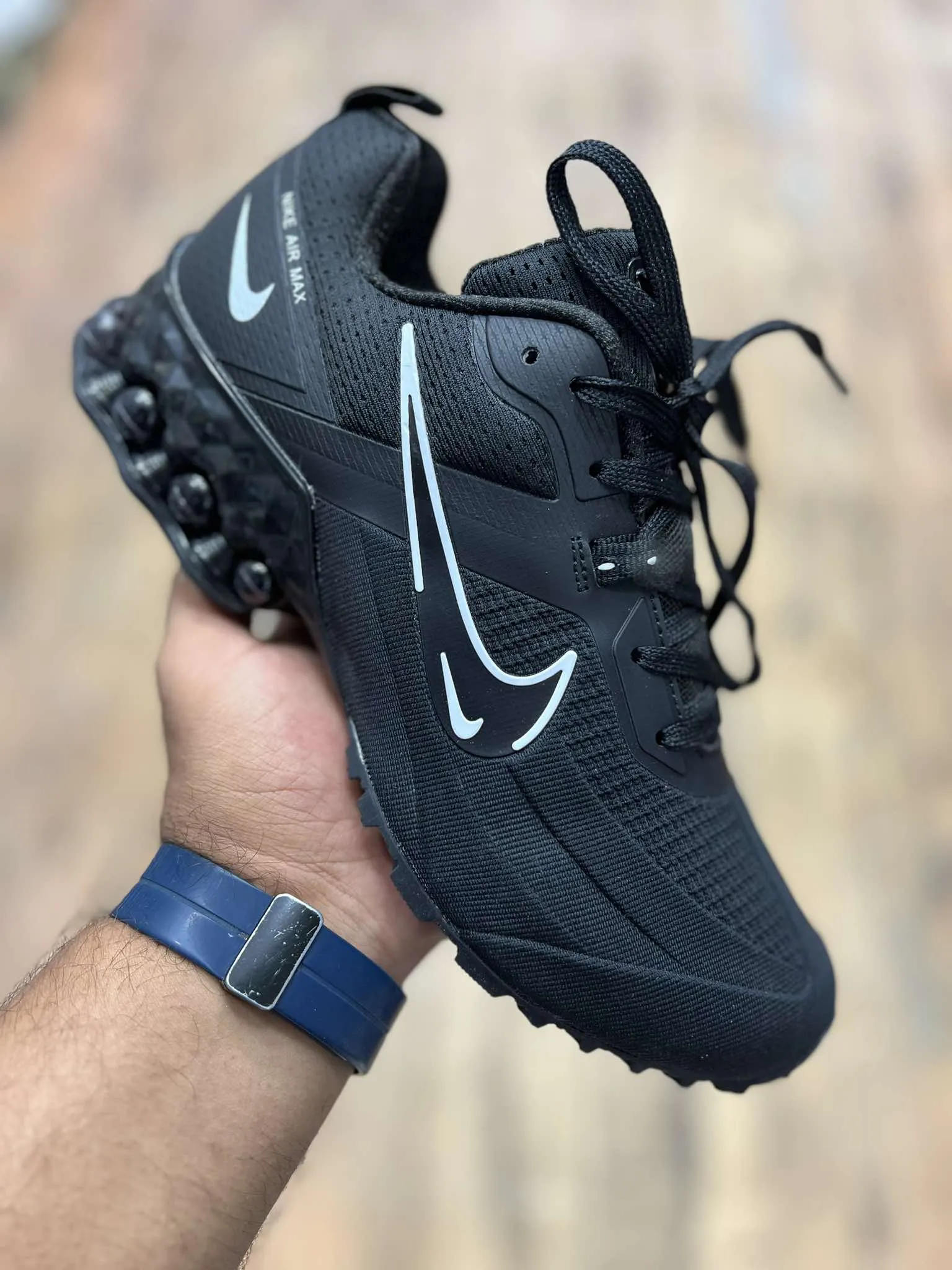 NIKE VAMOR MAX Black/White Motion Style Daily Athlete