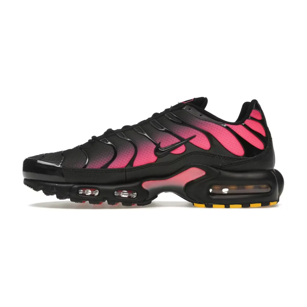 Anatomical Shape Design Flexible Fit Nike Air Max Plus Black Hyper Pink
