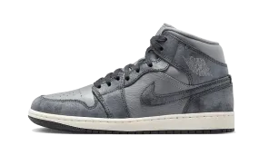 Impact Dispersing Core running sneakers Air Jordan 1 Mid Distressed Smoke Grey