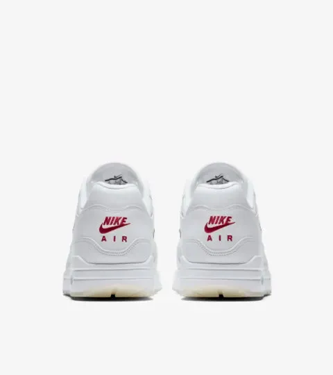 Traction Power Multi Directional Tread Design Nike AIR MAX 1 PREMIUM RARE RUBY