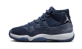 Air Jordan 11 Retro Midnight Navy Flex grooves