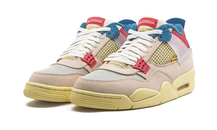 Smooth running experience Air Jordan 4 Retro Union Guava Ice