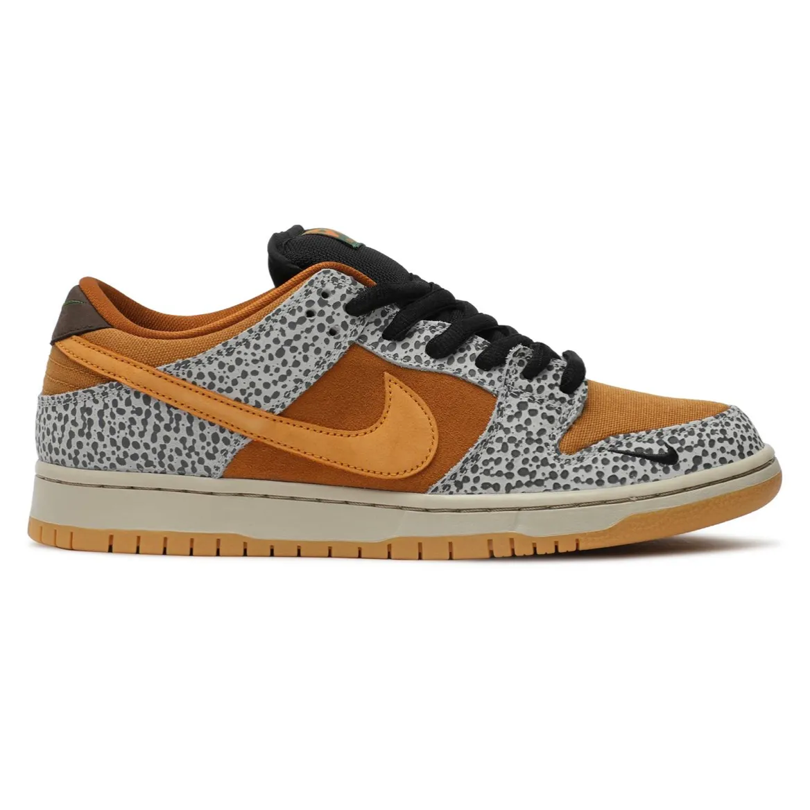 All-Weather Wear Nike SB Dunk Low Safari