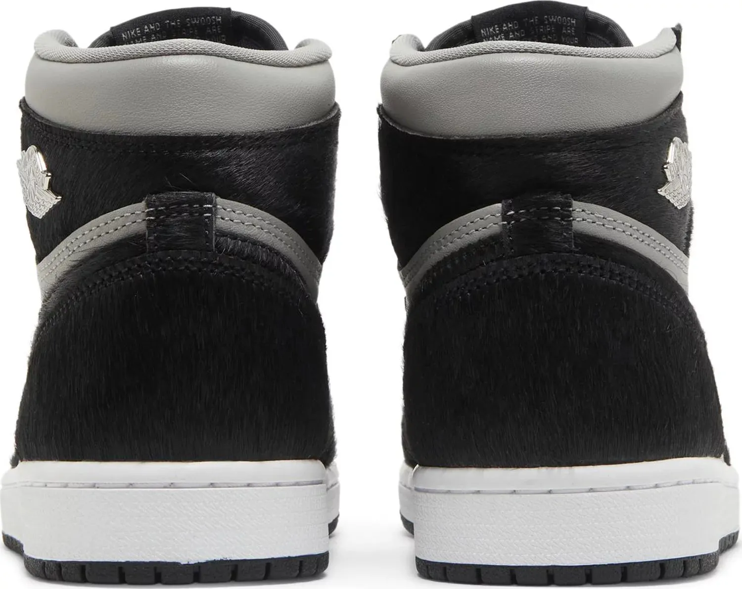 running in a coastal area stretchy - upper shoes Air Jordan 1 Retro High OG Twist 2.0 Medium Grey