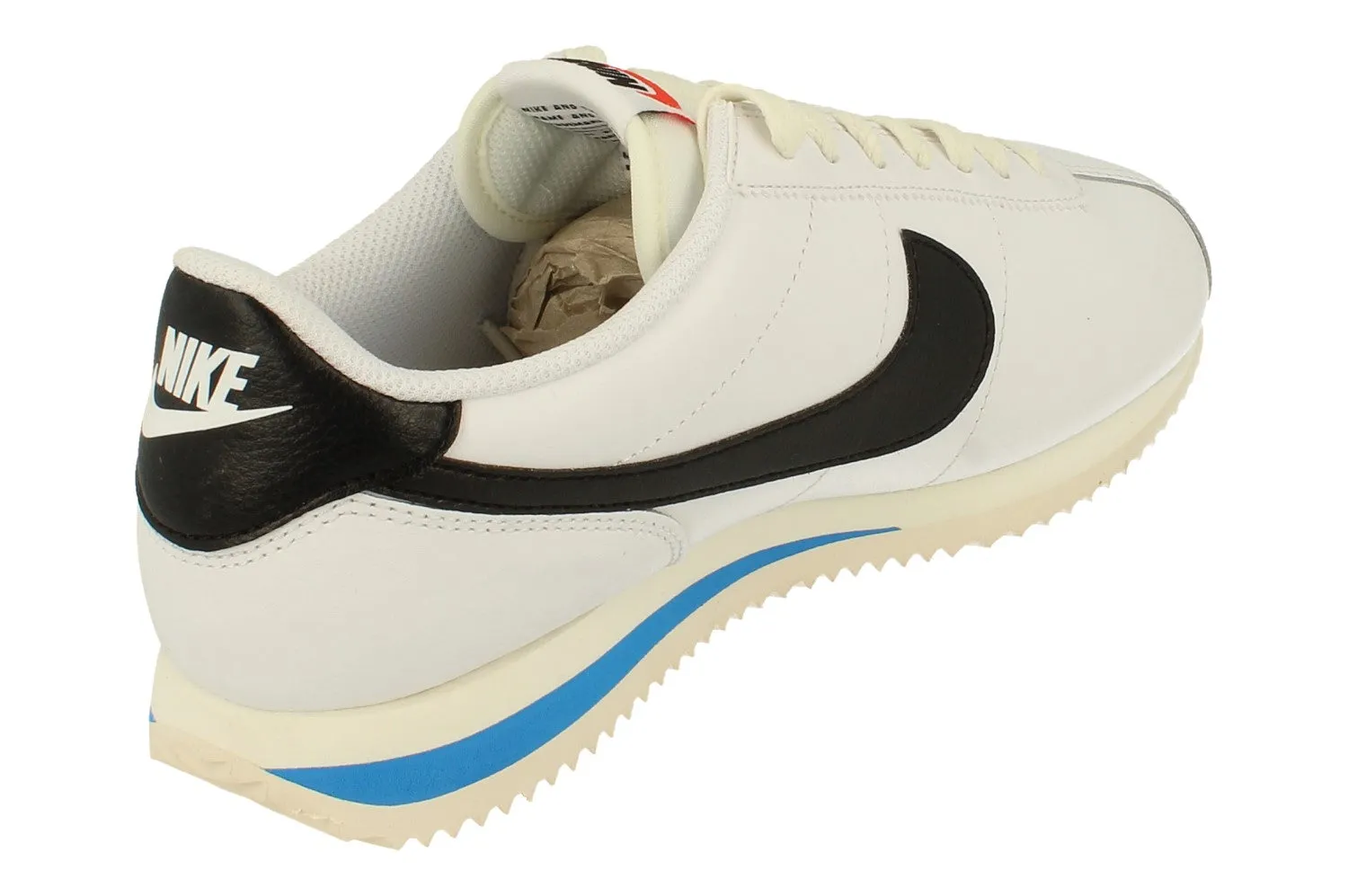 running in a ice field area shoes Nike Cortez Mens Trainers DM4044 100