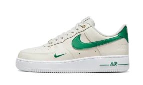 Refresh Walk Air Force 1 Low Malachite