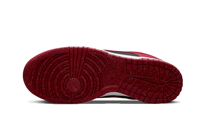 Dunk Low Next Nature Dark Beetroot Cushioned Midsole Technology Neutral Colorways