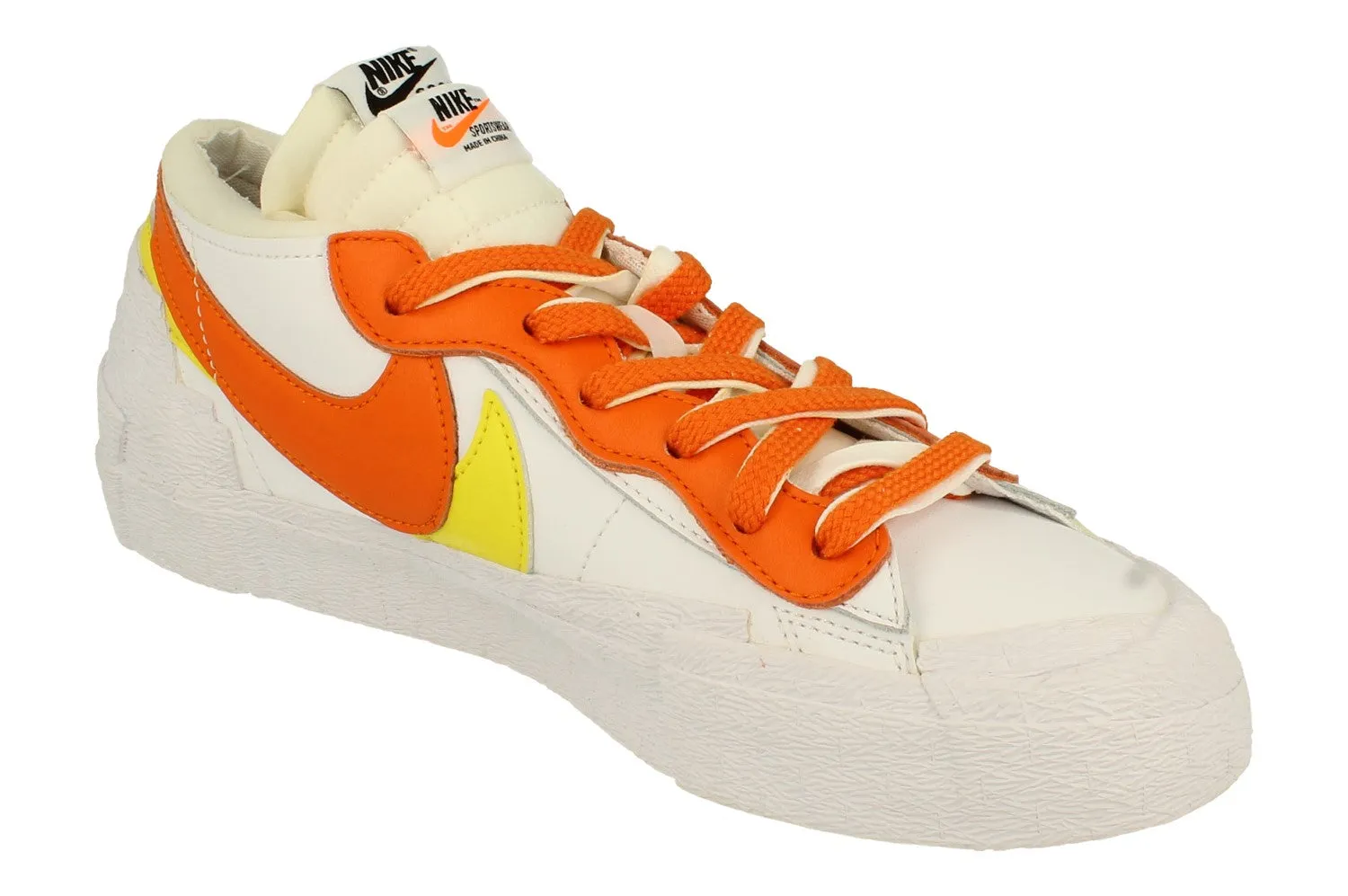 Nike Blazer Low / Sacai Mens Trainers DD1877 100 Sunny Day for sprints