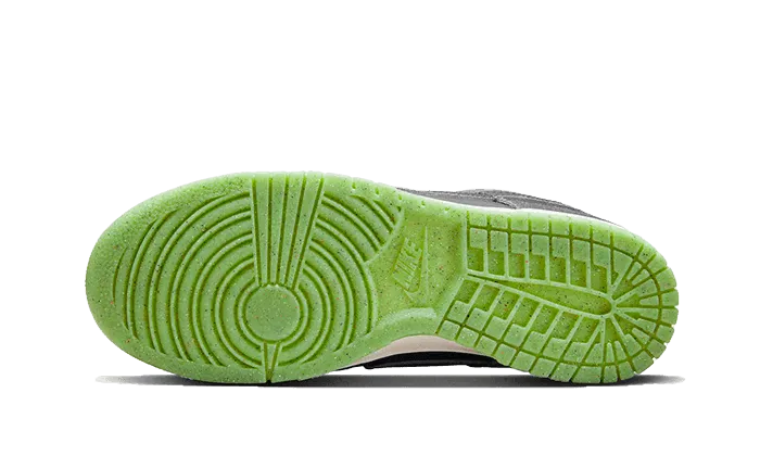 Dunk Low Swoosh Shadow Iron Grey Stretchable Mesh Stitchless Bonding