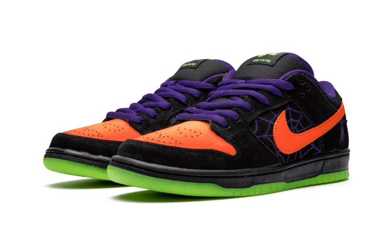 SB Dunk Low "Night of Mischief" Reinforced sidewalls