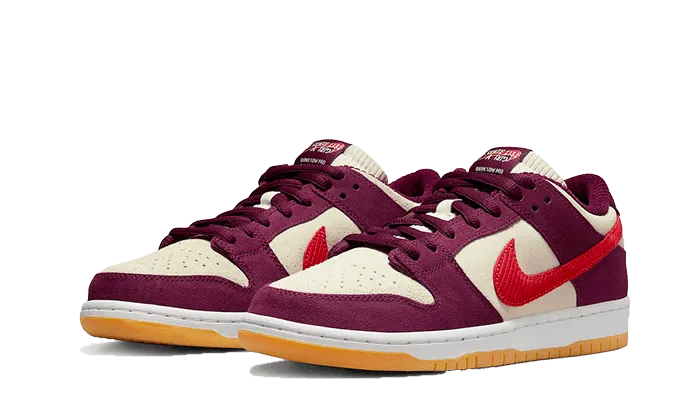 SB Dunk Low Skate Like A Girl Bordeaux Sporty lining SecureFit
