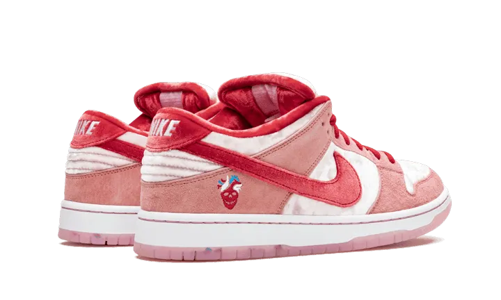 SB Dunk Low StrangeLove Everyday Sports Street Drive