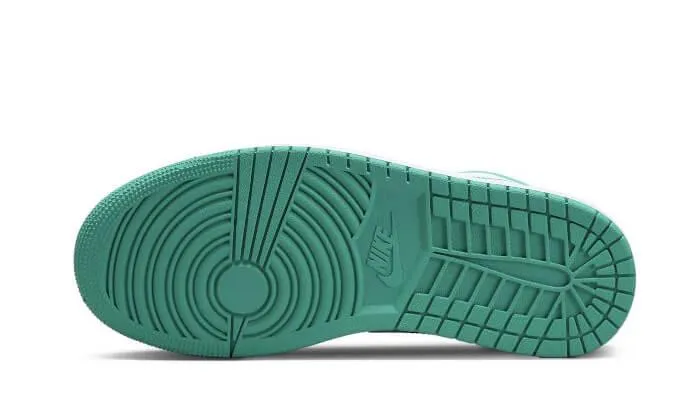 Air Jordan 1 Low New Emerald Impact Resistant Heel