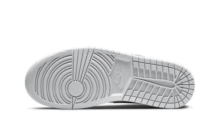 Trend-setting ease Air Jordan 1 Low Shadow Toe