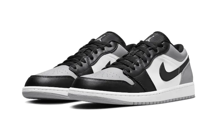 Structured sole Air Jordan 1 Low Shadow Toe