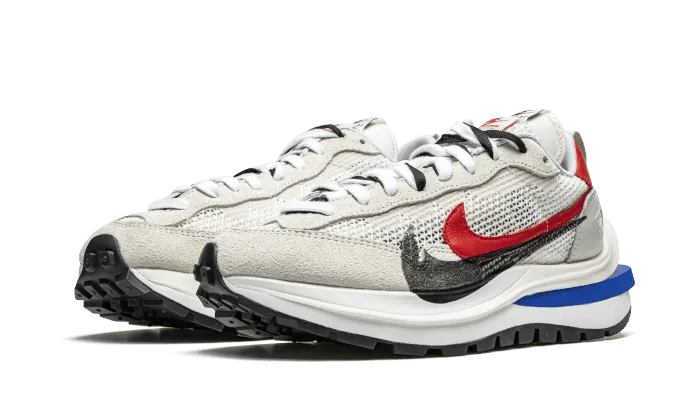 Vaporwaffle Sacai Sport Fuchsia Game Royal Cushioned Tongue