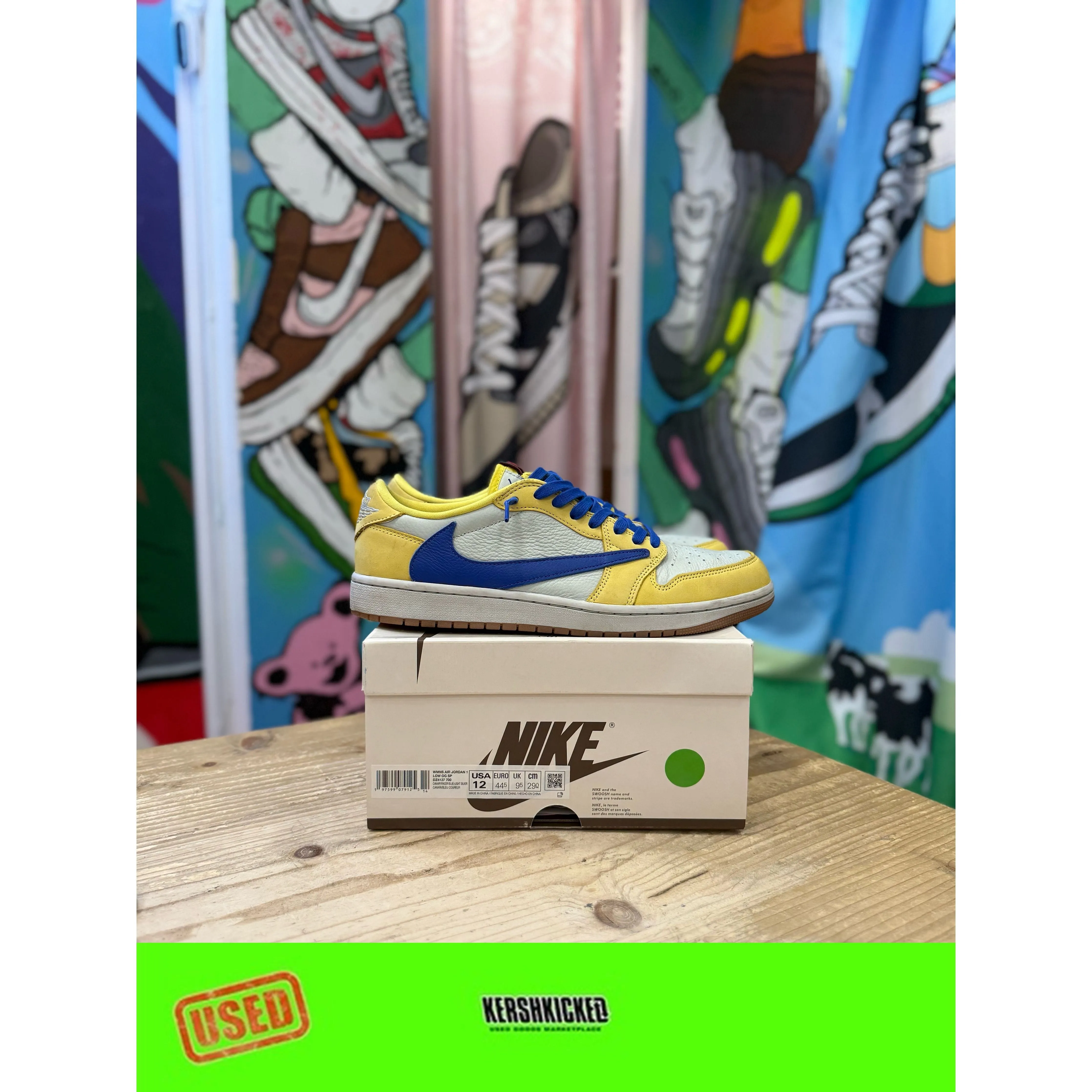 shock - dispersing shoes Jordan 1 Low Travis Scott Canery UK9.5