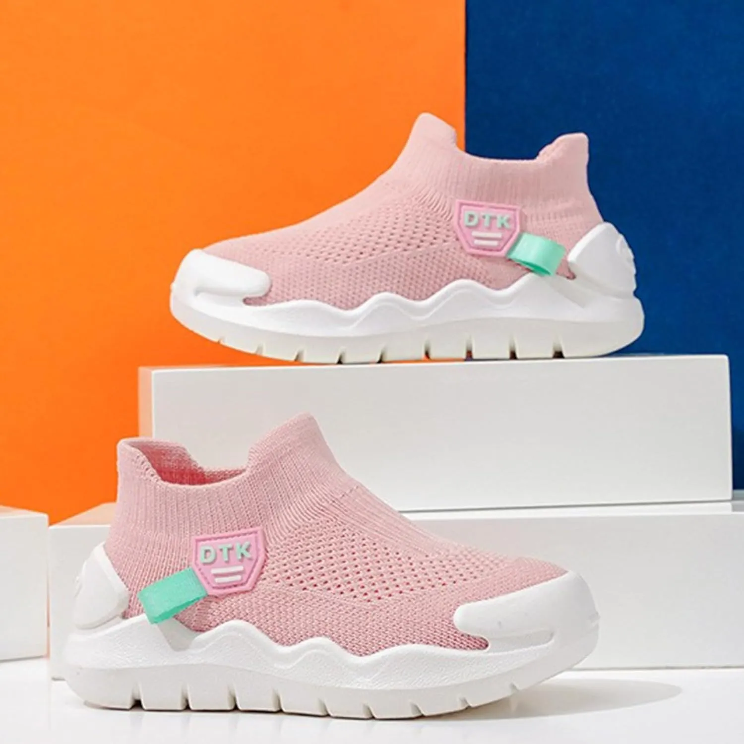 Sneakers for Girls Causal Lightweight Slip On Running Shoes Comfortable Breathable Tennis Shoes Outdoor Walking Sneakers