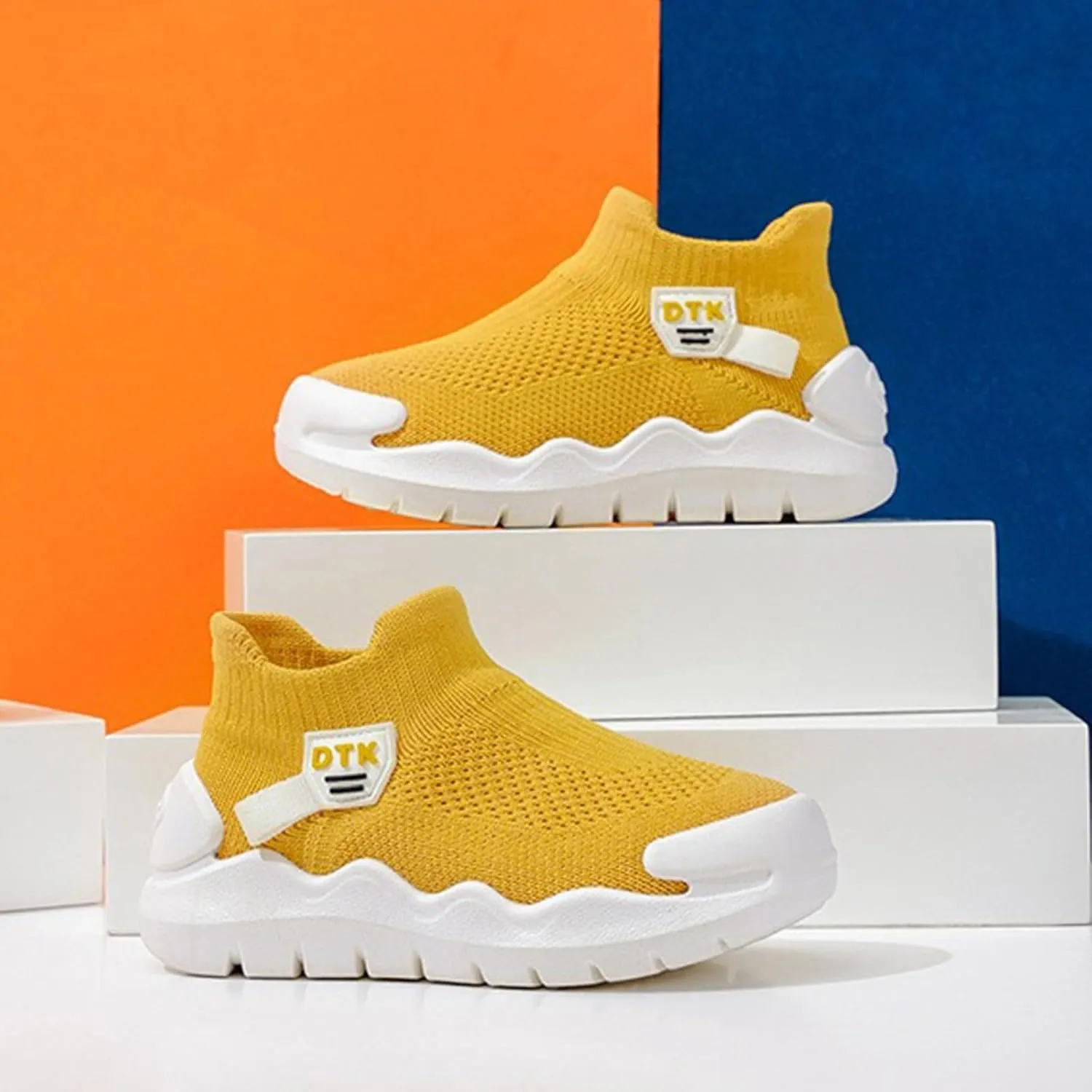 Sneakers for Girls Causal Lightweight Slip On Running Shoes Comfortable Breathable Tennis Shoes Outdoor Walking Sneakers