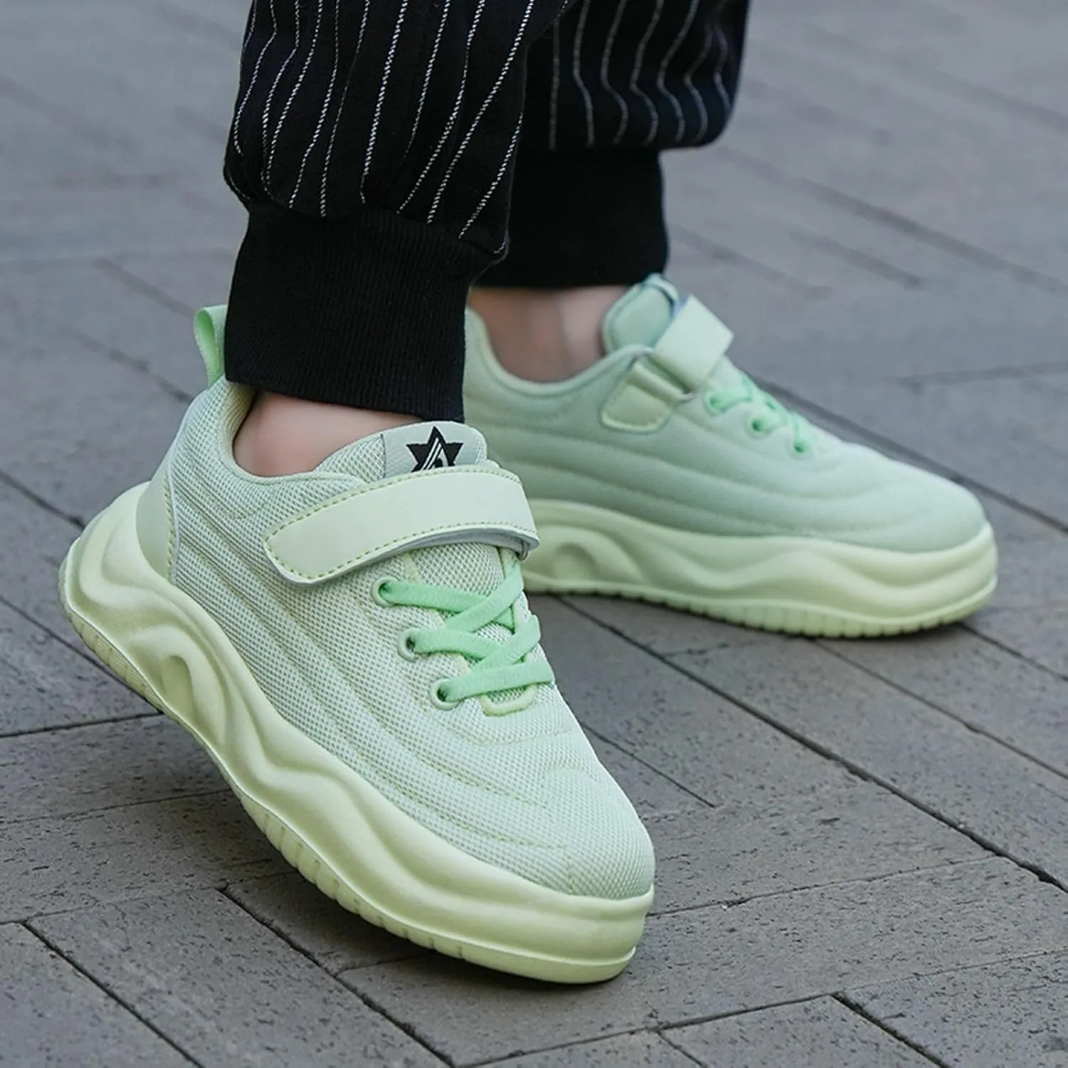 Sneakers for Girls Hook and Loop Lightweight Running Shoes Lace up Breathable Mesh Thick Sole Comfortable Sports Sneakers