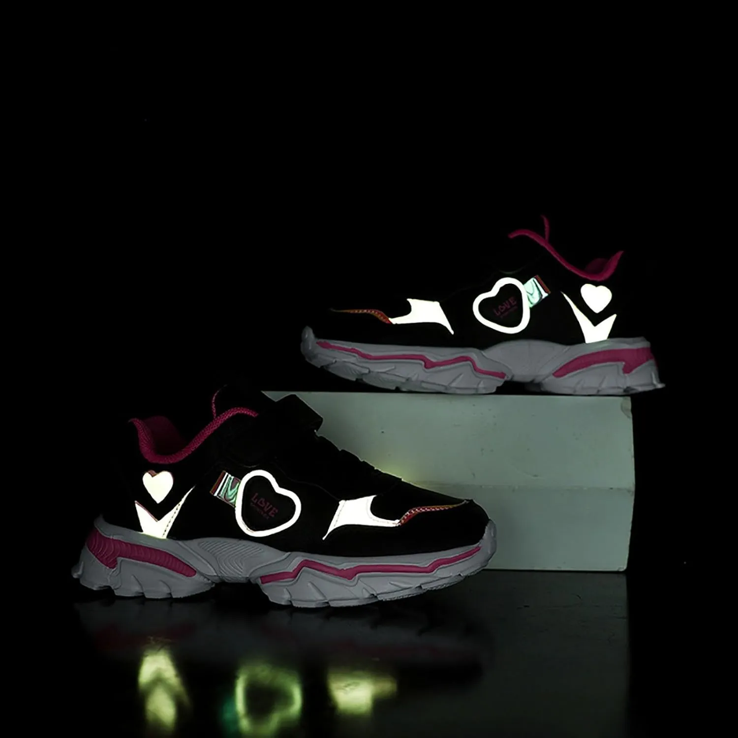 Sneakers for Girls Tennis Running Shoes for Kids Athletic Sports Gym Lightweight Casual Walking Wide School Sneakers