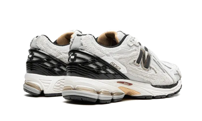 Peak Hike New Balance 1906D Protection Pack Reflection