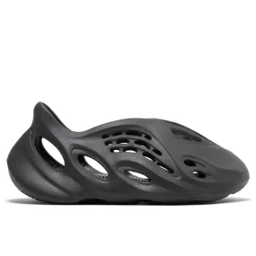 Adidas Yeezy Foam RNNR Onyx Simple Step Walk