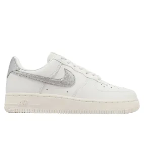 Nike Air Force 1 '07 Summit White Sail White Metallic Silver Active Feet Ventilated