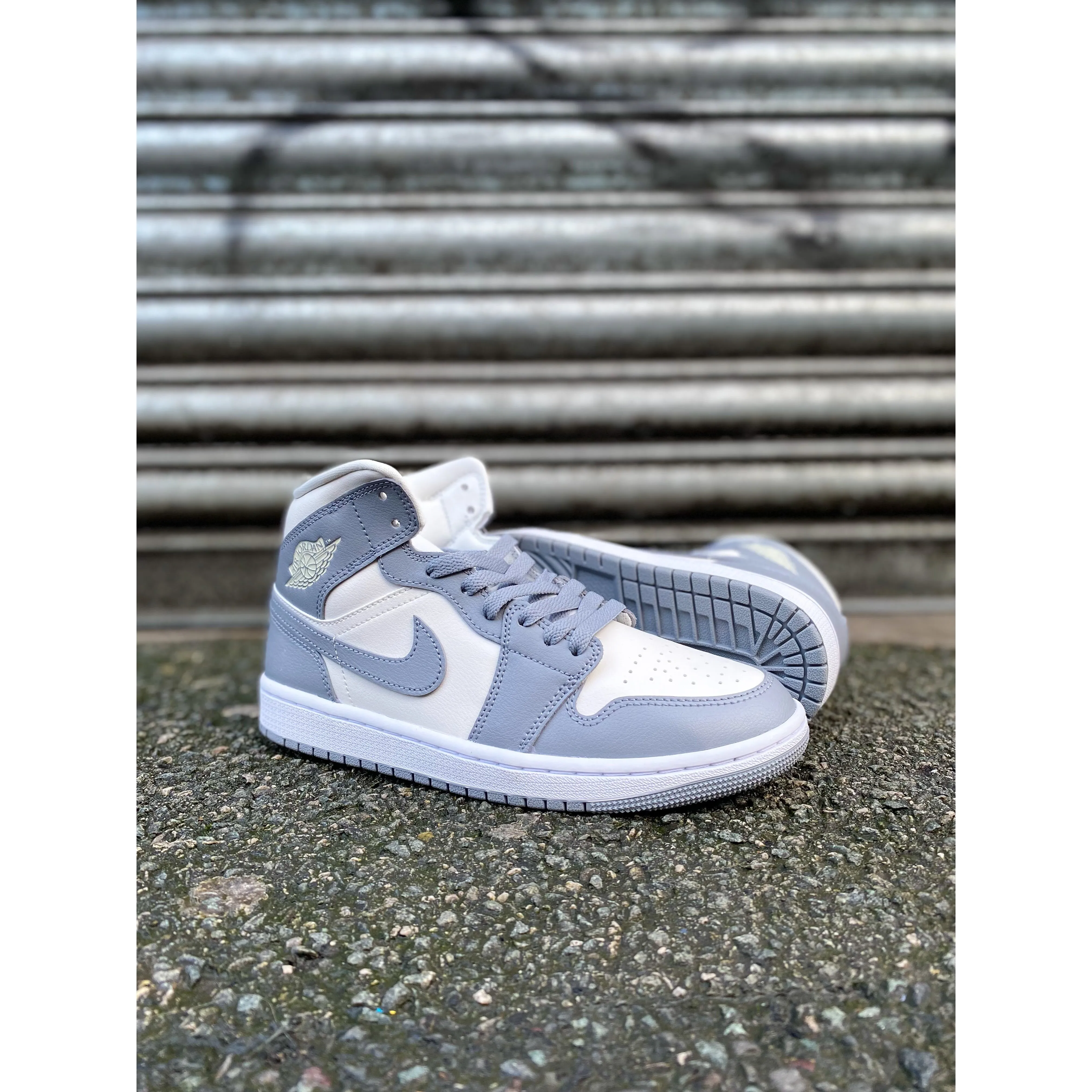 Replaceable insoles practical gear Jordan 1 Mid Stealth (W)