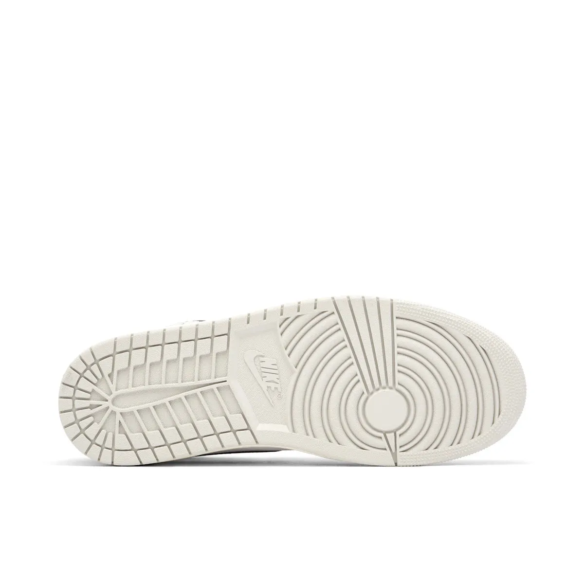 Jordan 1 Retro High OG White Cement rigid - sole performance - focused