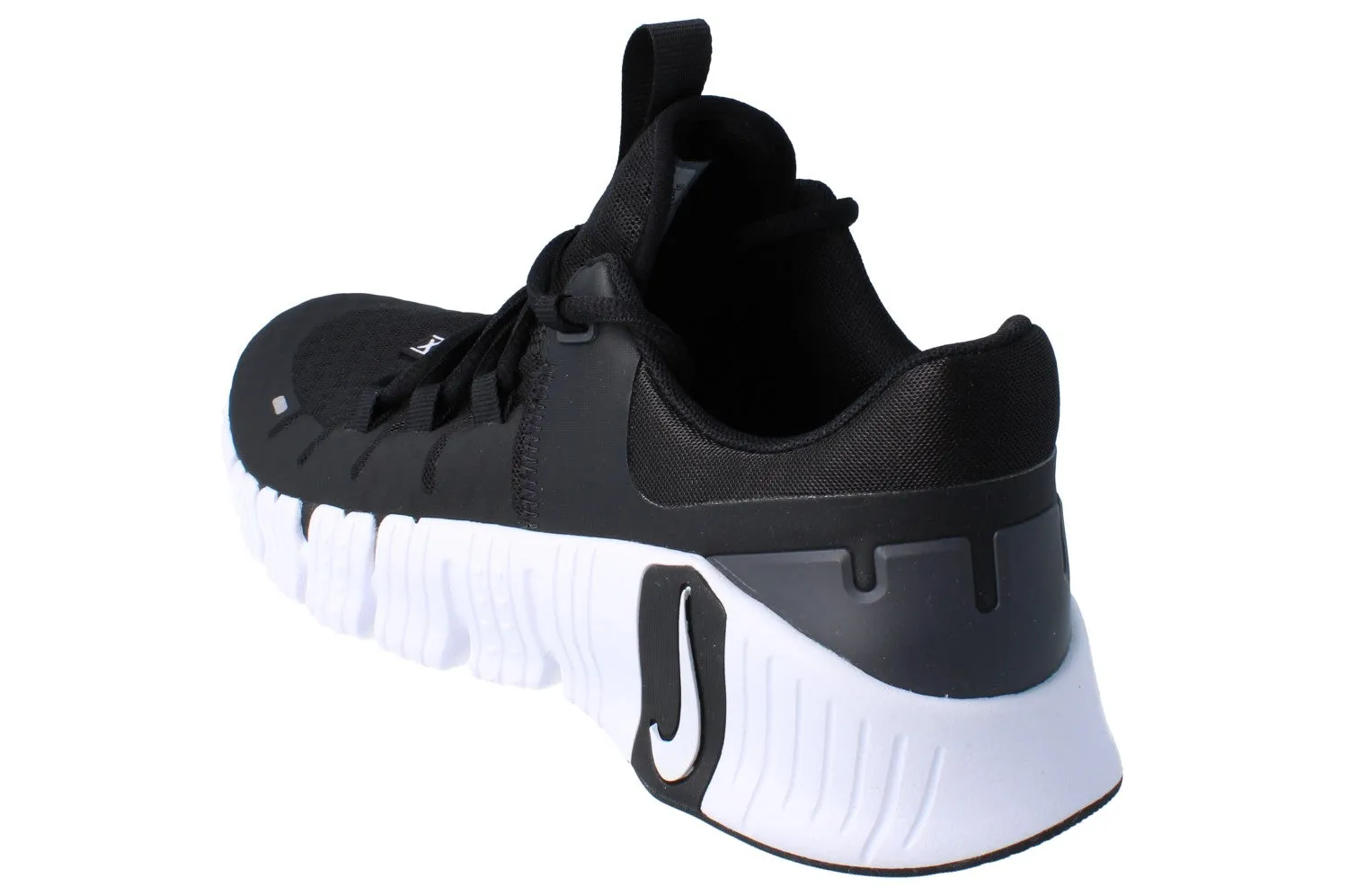 Nike Free Metcon 5 Mens Trainers DV3949 001 city running gear