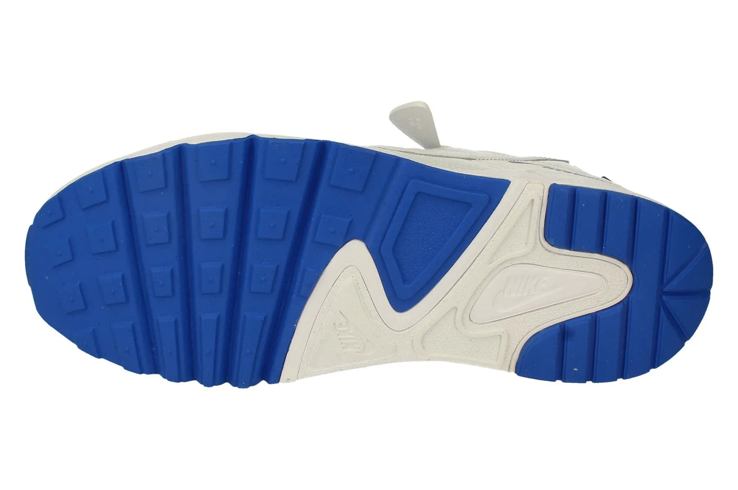 running at night suitable for adults Nike Atsuma Mens Trainers CD5461 101