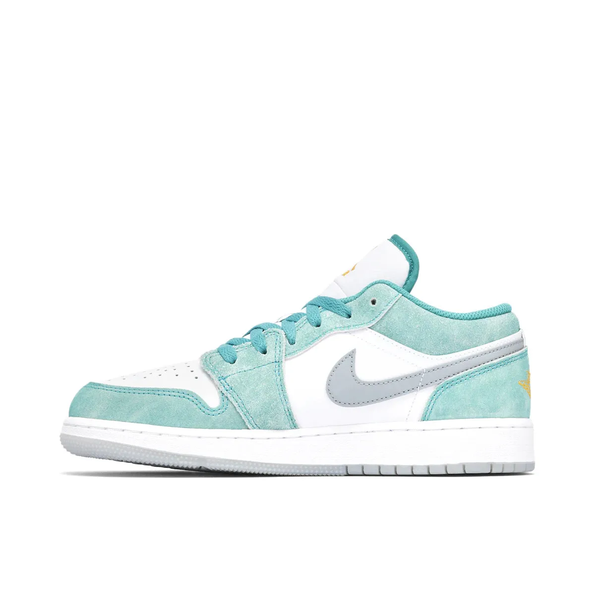 Jordan 1 Low New Emerald (GS) buckle - strap shoes