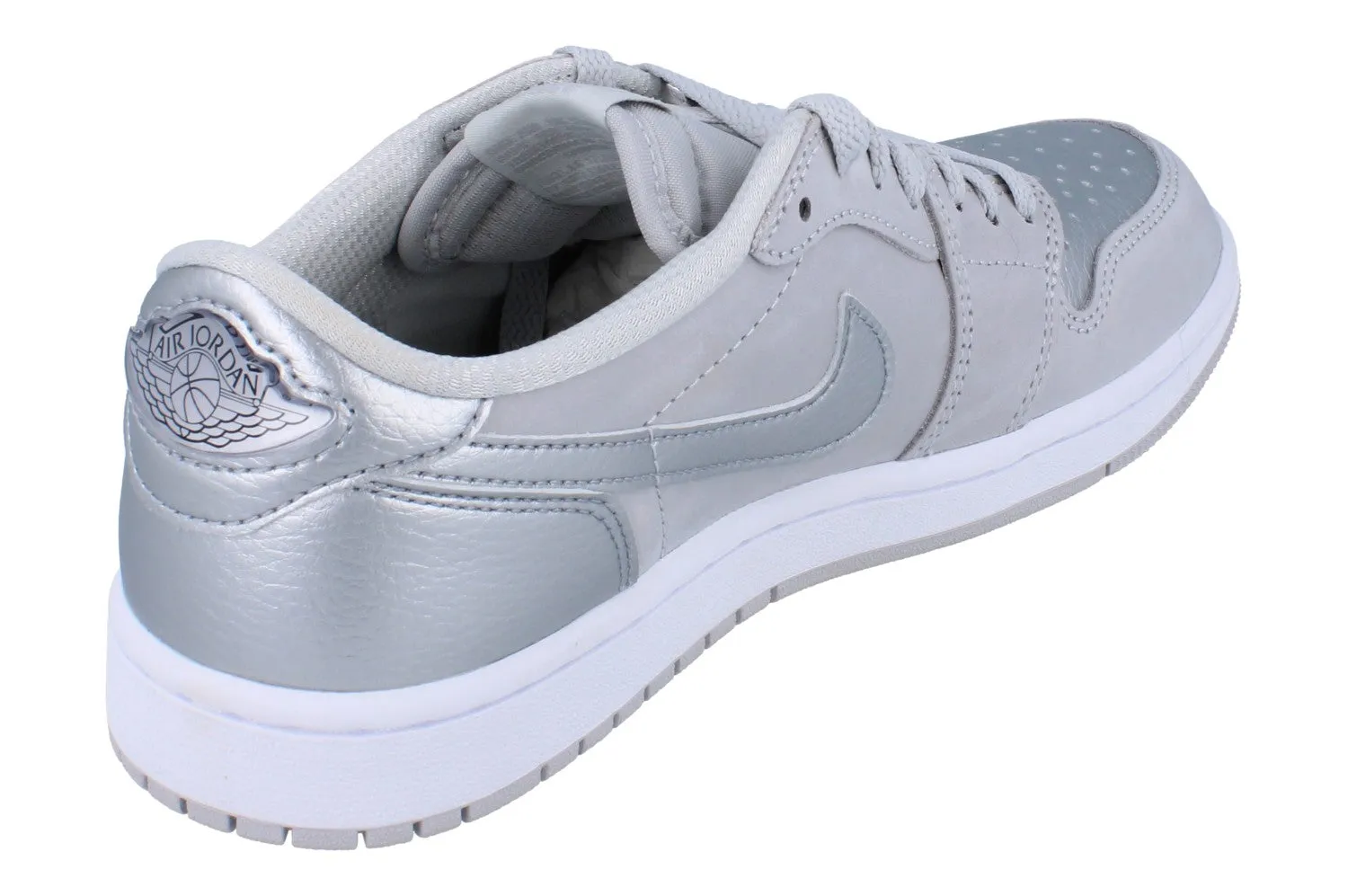 Nike Air Jordan 1 Retro Low Og Mens Trainers CZ0790 002 machine - washable running option