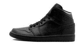 Air Jordan 1 Mid Triple Black Cold Friendly