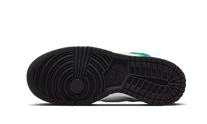 Dunk High Volt Bright Spruce Comfortable Forefoot