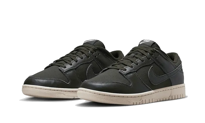 Reflective Detailing Performance Style Dunk Low Premium Sequoia